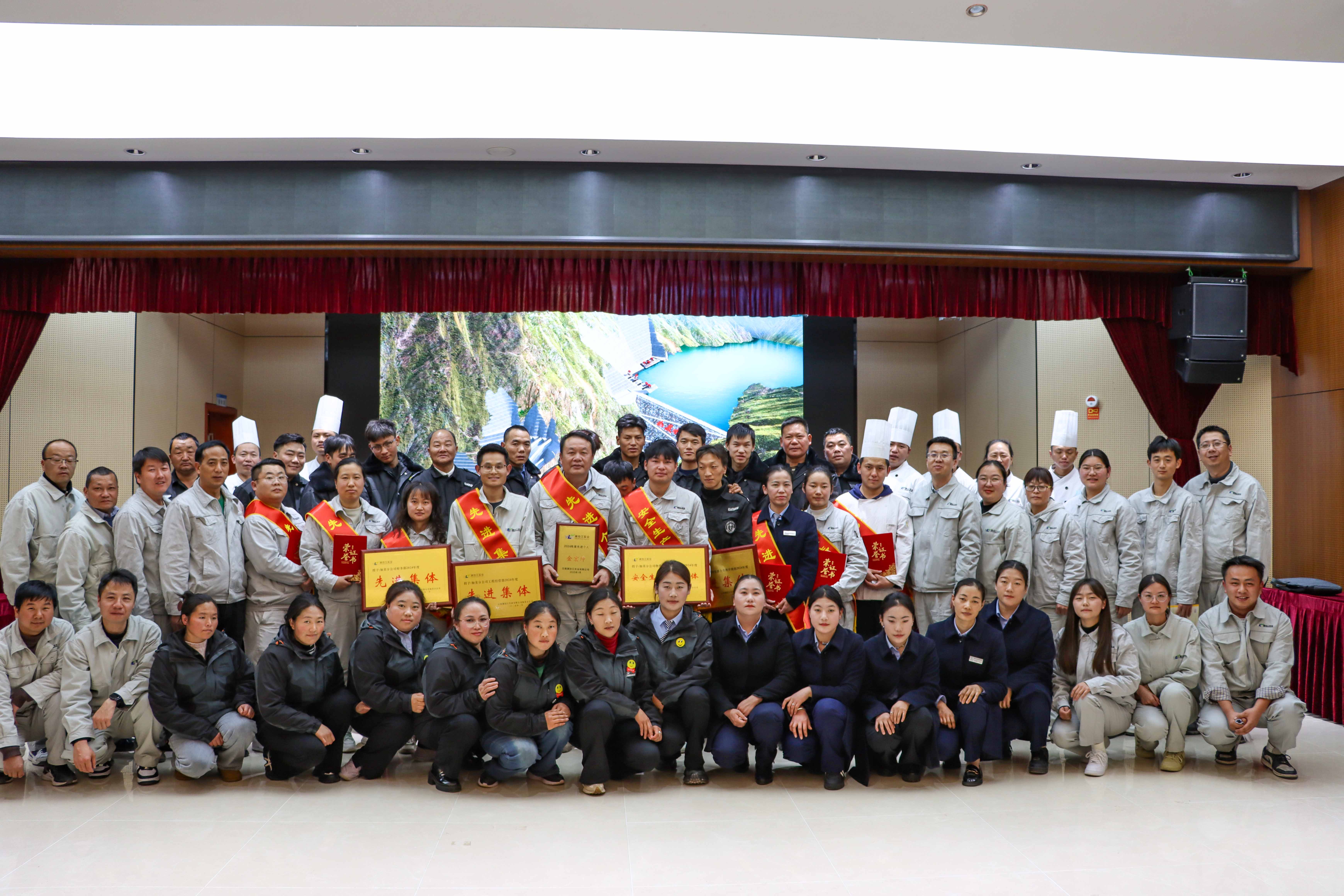 1742869812420043488.jpg 1742869812420043488.jpg